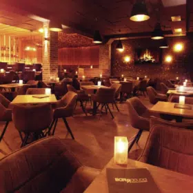 Sitzmöglichkeiten in der Barracuda Shisha Bar in Hannover